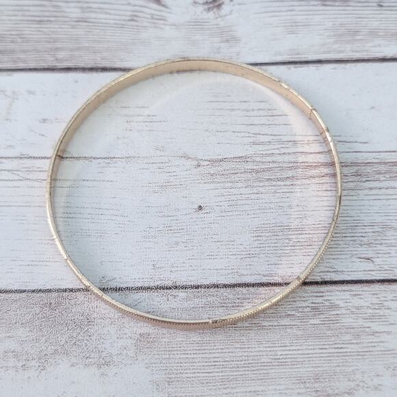 Vintage Bracelet 8.25" Gold Tone with Pattern - Condition Issues - Picture 5 of 7